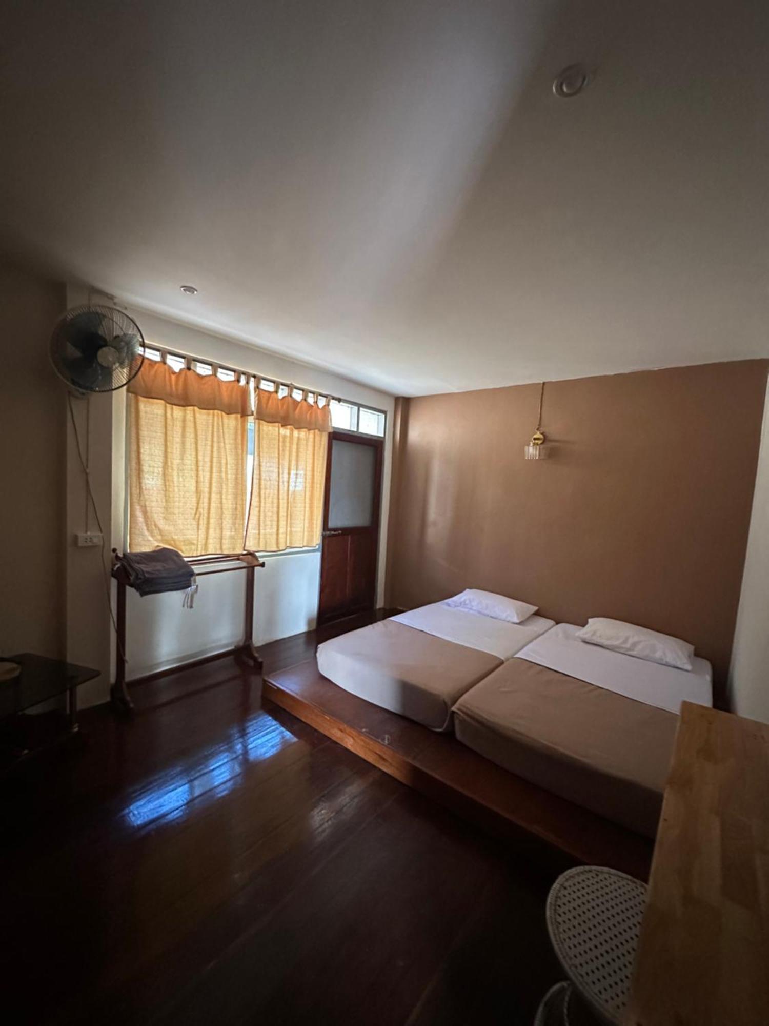 Thadan Guest House Хуайсай Экстерьер фото
